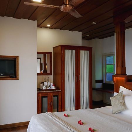 Spicetree Munnar Hotel Chinnakanal Bagian luar foto