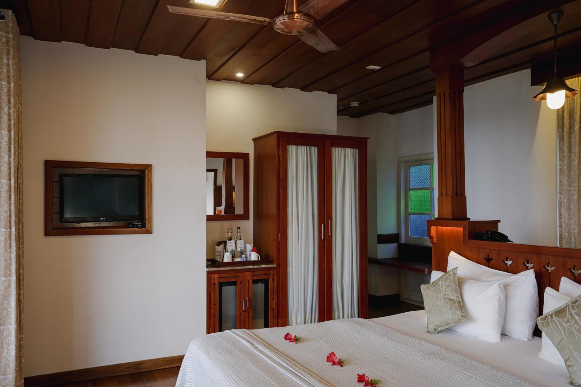 Spicetree Munnar Hotel Chinnakanal Bagian luar foto
