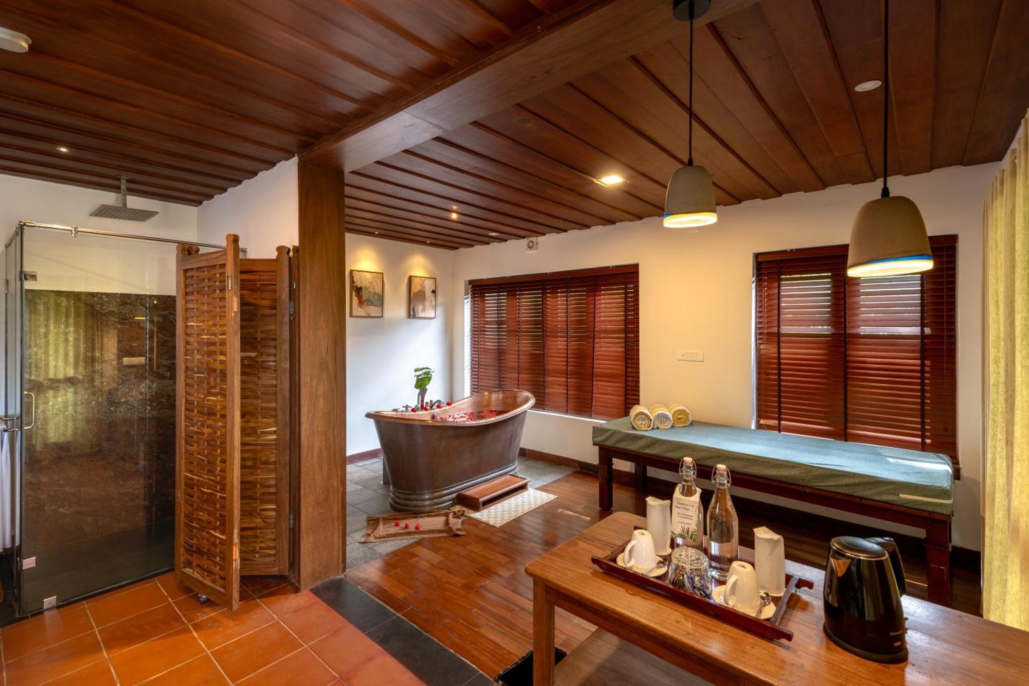 Spicetree Munnar Hotel Chinnakanal Bagian luar foto