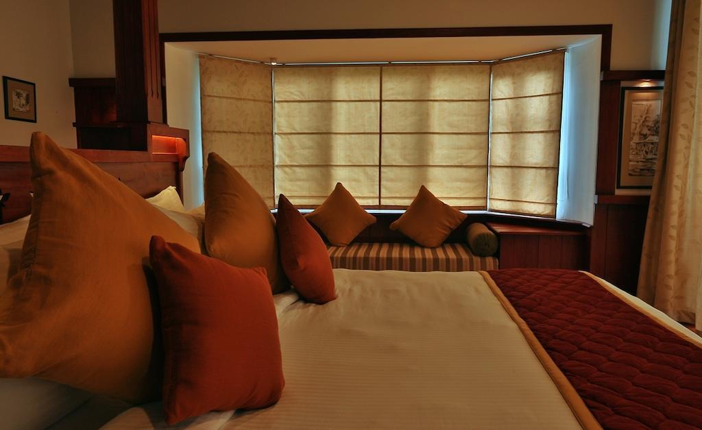 Spicetree Munnar Hotel Chinnakanal Bagian luar foto