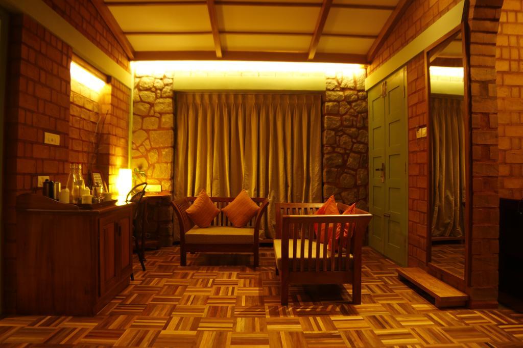 Spicetree Munnar Hotel Chinnakanal Bagian luar foto